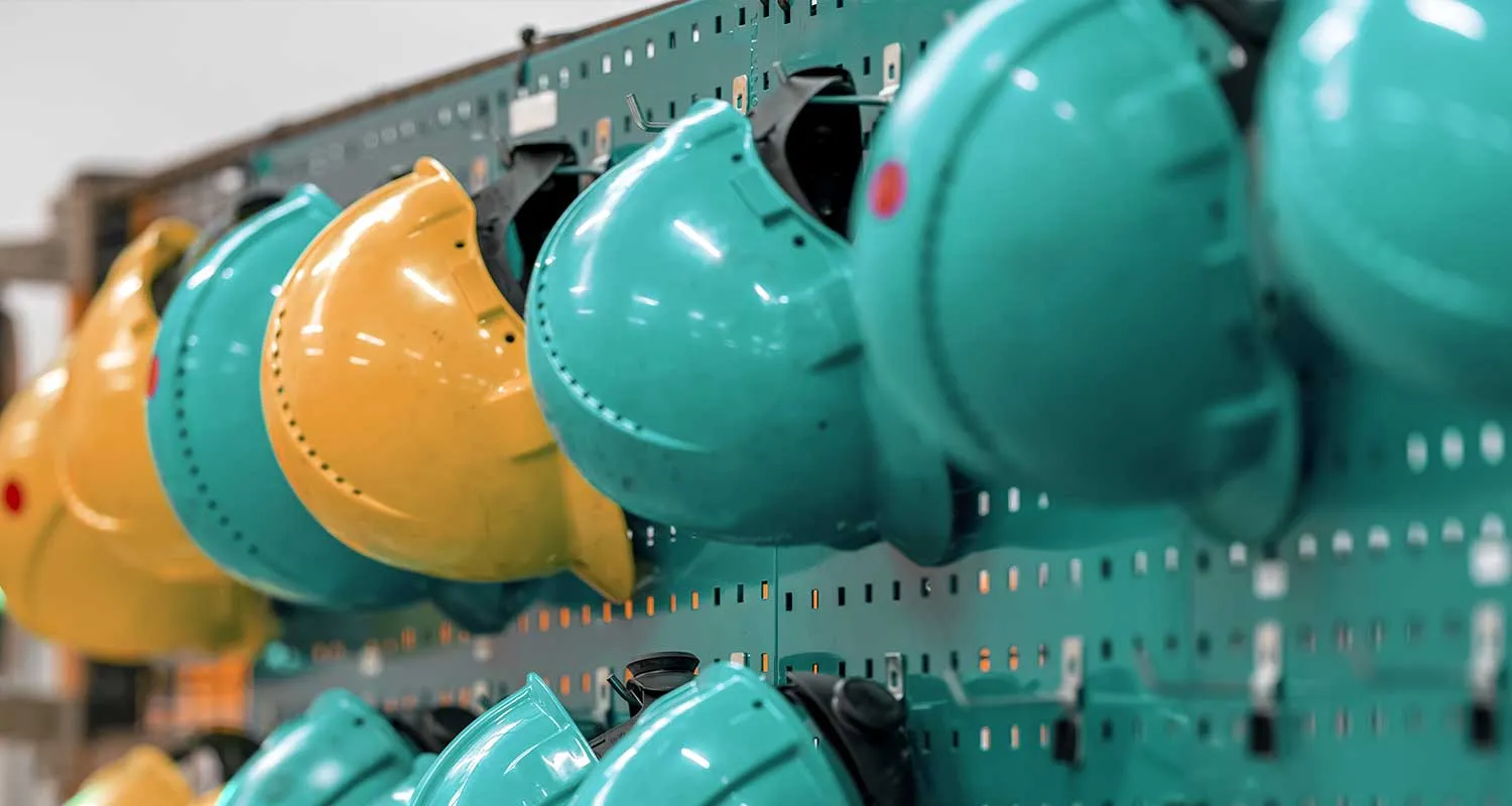 Медосмотры, СИЗы и эксперты по СОУТ: какие изменения в сфере охраны труда ожидаются этой осенью?